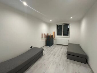 NA PRENÁJOM VEĽKÝ ZARIADENÝ 2i BYT S BALKÓNOM A PARKOVANÍM - 4