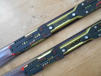 Lyže Salomon s viazaním Made in France 160cm R11,7 - 4