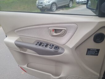 Hyundai Tuscon 2,0 CRDi, rok 6/2007 - dovoz - 4