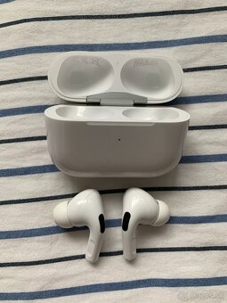Apple AirPods Pro 1 - 4