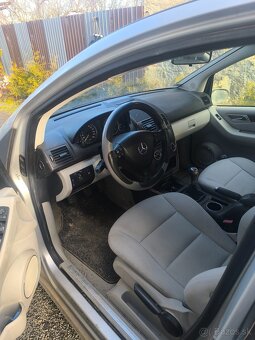 Mercedes Benz A180 - 4