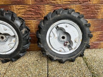 Kolesá na Vari / Agzat - 4