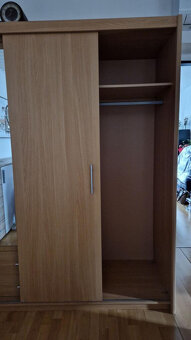 Šatníková skriňa - 4