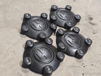 Puklice Volkswagen Caddy - 4