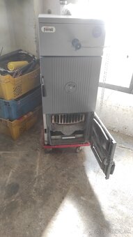 Liatinová pec 6 članok,34kw značka ferroli - 4