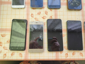 Mobily na díly - 4