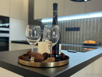 Luxusný 3-izbový apartmán pri Vinnom jazere | Erik Bednár - 4