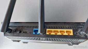 Predám Asus router AC1750 - 4
