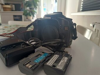 Canon EOS 40D - 4
