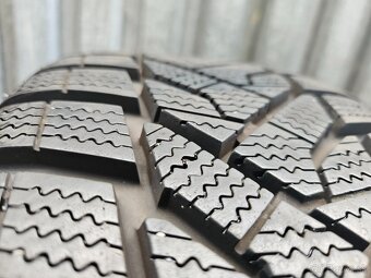 Takmer nová zimná sada VW - 5x112 r16 + 205/55 r16 - 4