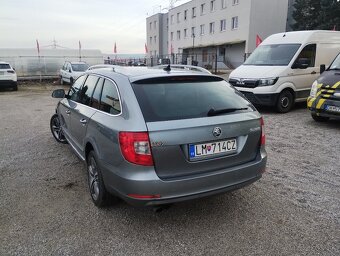 Škoda Superb Combi 2.0 TDI CR 170k Elegance DSG - 4