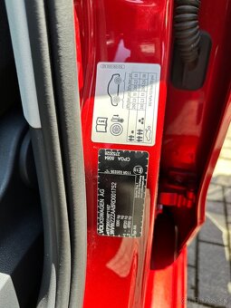 Volkswagen eco up 1.0 CNG/benzín, r. 8/2023 – TOP stav - 4
