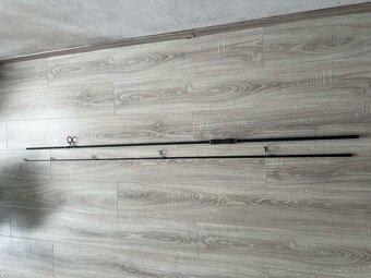 Daiwa Theory THC 2300-AU - 4