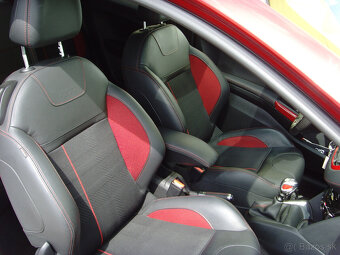 PEUGEOT 208 GTi, r.v. 9/2013, 200 koní, len 20.000 km - 4