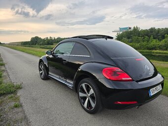 Predám VW Käfer Design 1.6 TDI r.v. 2014 | 113000tis. km - 4