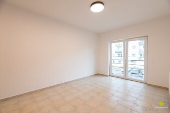 Na prenájom priestor vhodný pre služby – Necpaly, Prievidza - 4