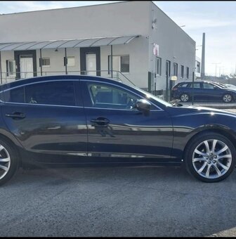 Mazda 6 - 4