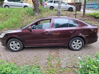 Predám Škoda Octavia 1.6 TDI CR DPF Elegance - 4