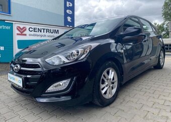 Hyundai i30 1.6-NÍZKÉ KM-FACELIFT - 4