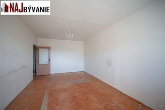 Pôvodný stav - Veľký 2i 68m2 + loggia na sídlisku Roveň - 4