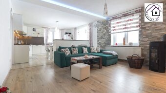 Rodinný dom s garážou a záhradným altánkom na Lipovci - 4