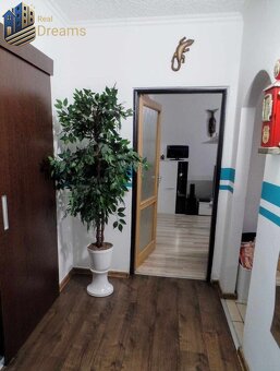 3-izbový byt prerobený na 4-izbový v príjemnej lokalite - 4