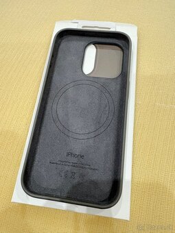 Kryt na Iphone 15 Pro s MagSafe - 4