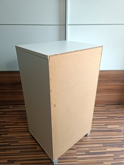 Skrinka / Nočný stolík - 4