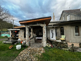 Predaj:Rodinný dom s veľkým pozemkom v obci Slovenské Pravno - 4