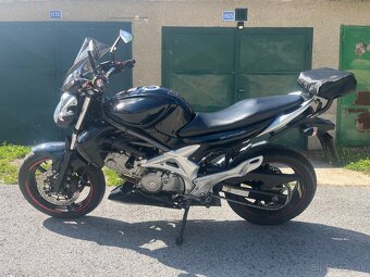 Suzuki SFV 650 Gladius - 4