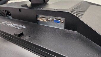 Monitor Dell E2211Hb 22" palcový FullHD - 4