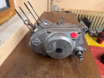 Oprava motocyklov - veteránov - 4