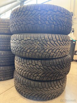 Zimné penu Nokian 225/60R18 - 4