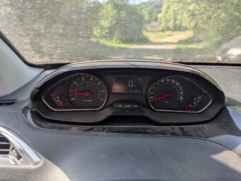 Peugeot 208 1.2 VTI - 4