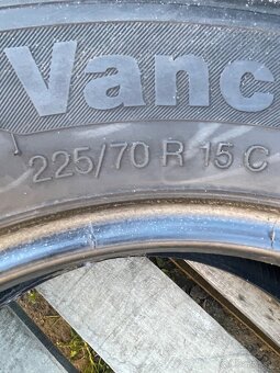 Continental 225/70 R15C 10mm 4x=200e - 4