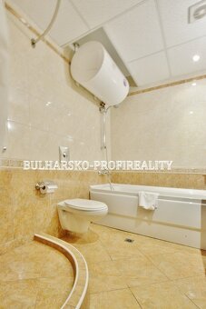 Luxusní apartmán 2+kk (68 m²) v první linii s bočním výhlede - 4