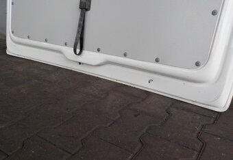 Zadné výklopné dvere VW T5 - 4