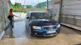 Audi A8 - 4