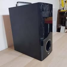Predám 330 W reproduktory LG - 1 ks subwoofer, 5 ks satelity - 4