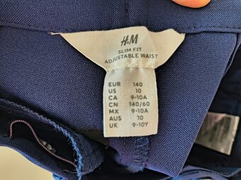 Elegantne tmavomodre nohavice H&M 140 ako nove - 4
