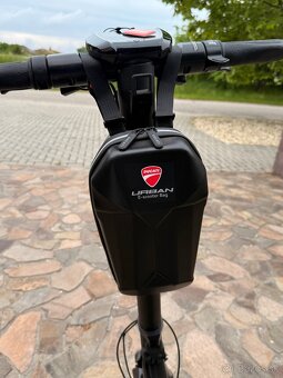 Predám elektrickú kolobežku Ducati Pro-III - 4