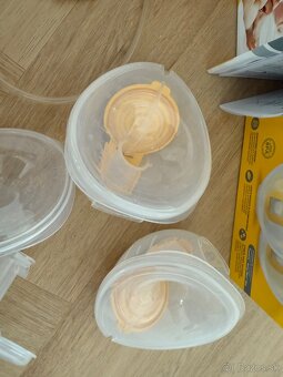 Elektricka double + handsfree odsavacka Medela - 4