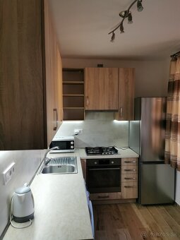 2 izbový tehlový byt, TOP lokalita, Czambelova ulica - 4