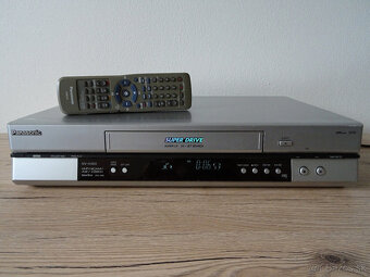 Špičkový videorekordér PANASONIC NV-HV60, 6 hlav,Hifi Stereo - 4