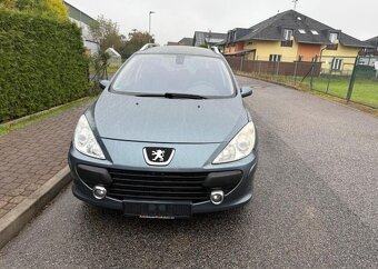 Peugeot 307 1,6 HDi Nová STK , 7 míst nafta manuál 80 kw - 4