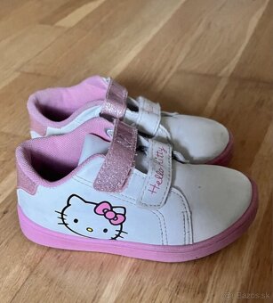 Krásne šaty Zara plus botasky - 4