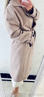 Damsky elegantny kabat Latte - 4