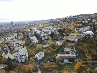 Exkluzívny stavebný pozemok na Kolibe – Vtáčie údolie - 4