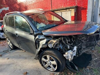 Rozpredám na diely Toyota Rav4 III 2.2 D 2AD-FTV - 4