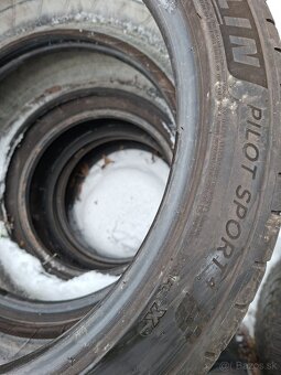 215/45 R18 93Y Michelin - 4